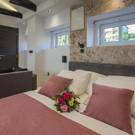 Apartment Royal Studio Rijeka Bagian luar foto